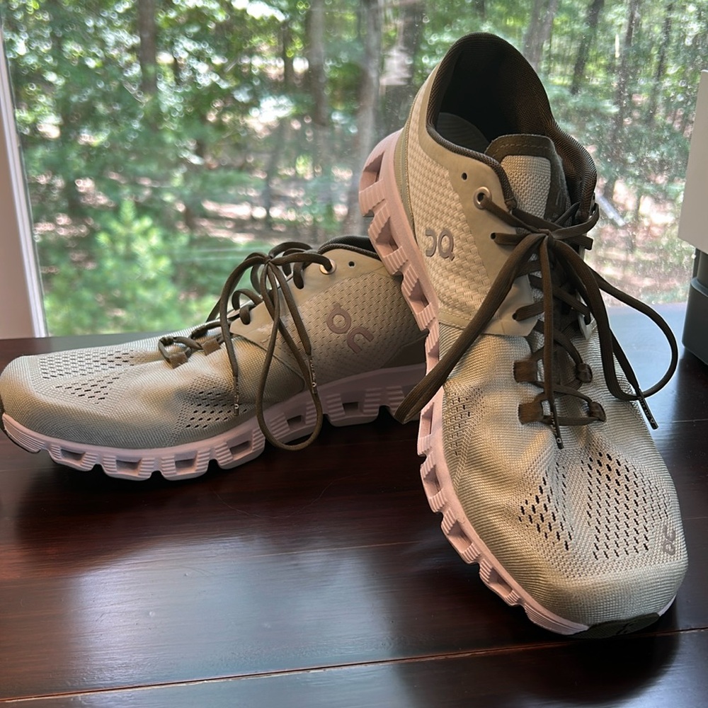 On Running Cloud X Men's Aloe White Running Shoes US Size 9.5M